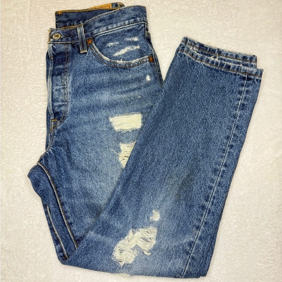 Women’s Levi’s Size 25 501 Blue Distressed Jeans - Picture 1 of 5
